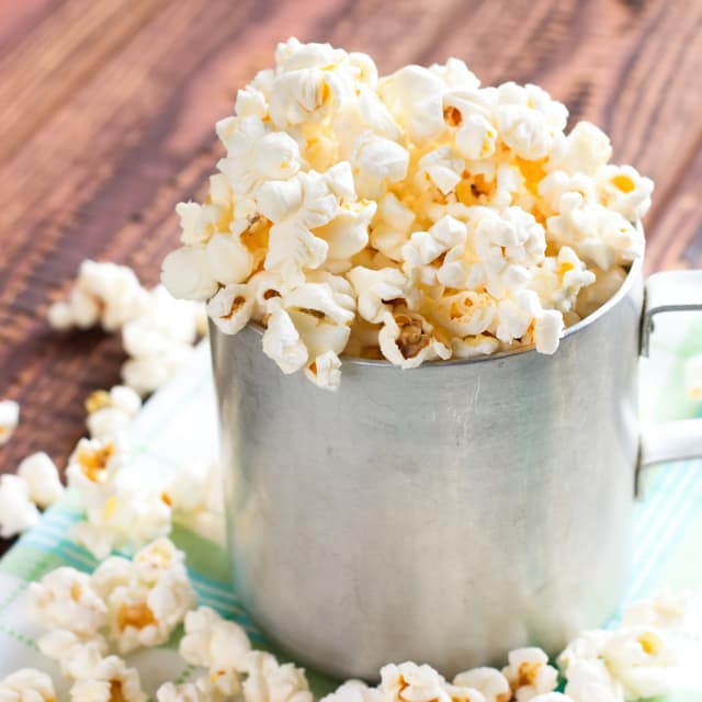 What's Poppin'? 7 Easy Recipes for Homemade Popcorn Seasoning