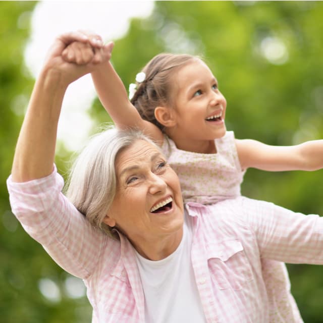 Glucosamine Overview: The Best Types (and Forms) for Joint Health