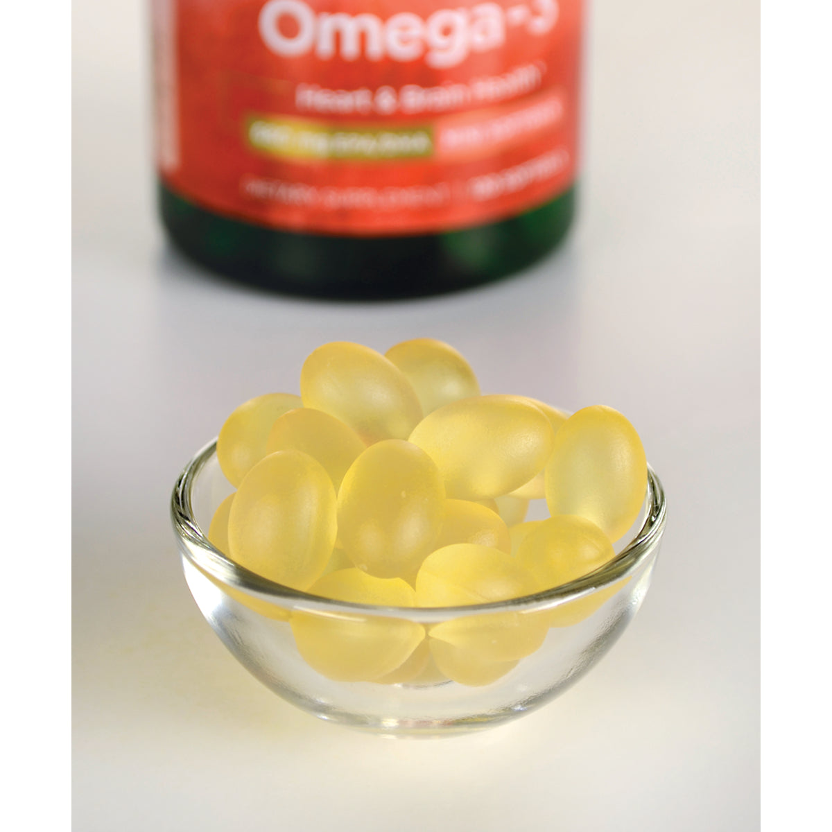 SWE095 | Oval yellow softgel with size rulers in cm and inches