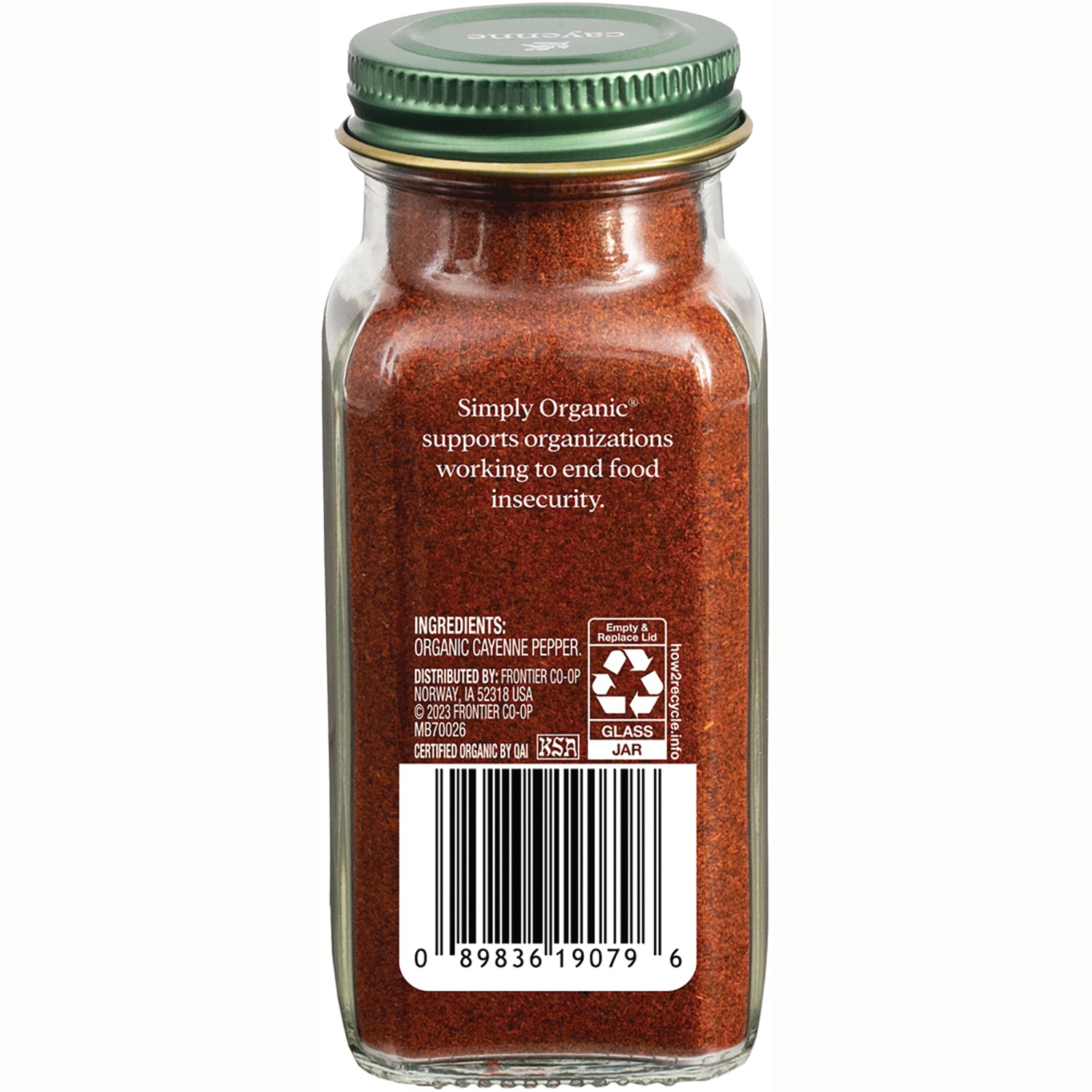 SMP080 | back of glass jar of organic cayenne pepper showing ingredients text, barcode, recycling and certification icons