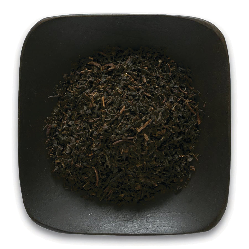 FNP080 | Loose black tea leaves piled in a square black dish - Thumbnail