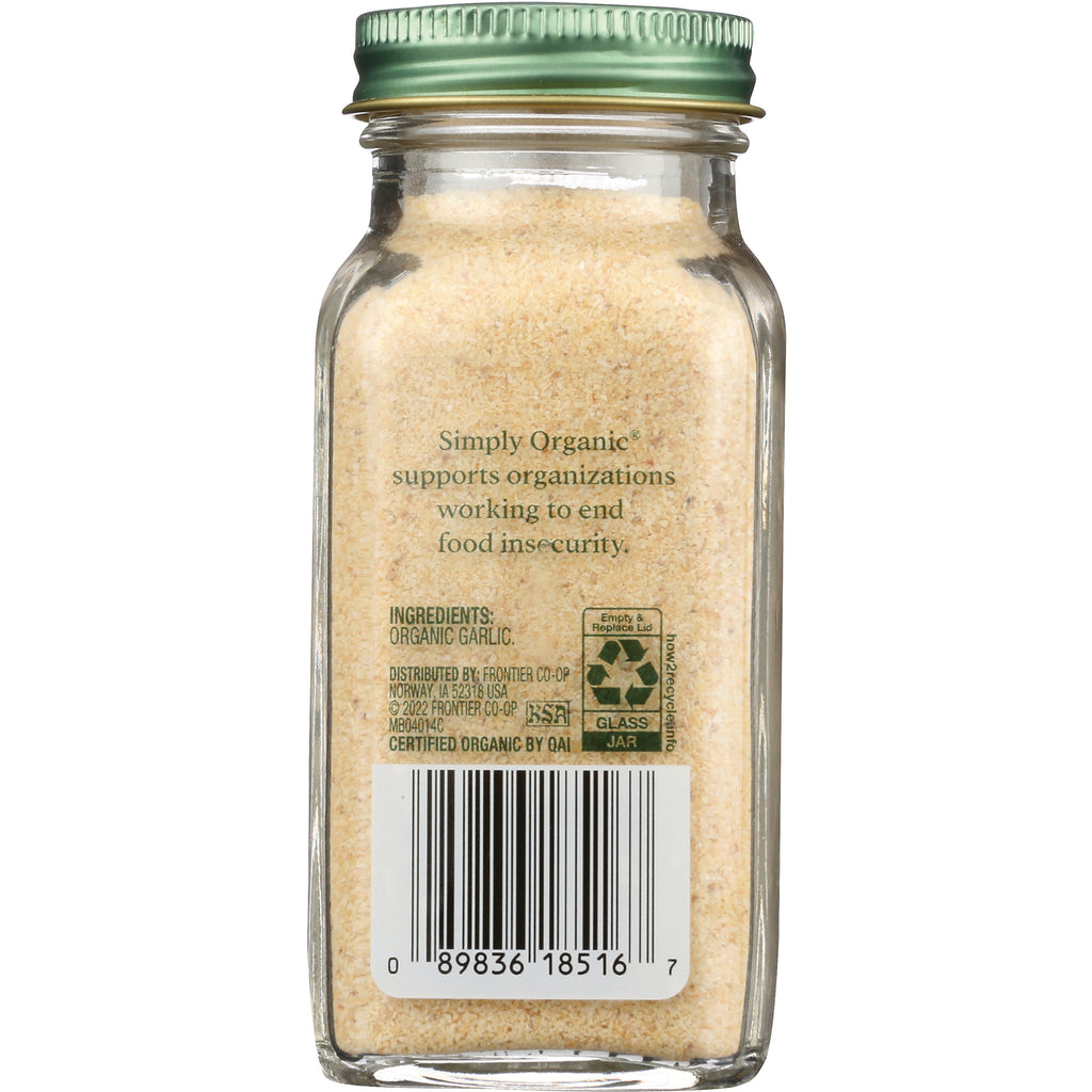 back of glass jar of organic garlic powder showing ingredients text, recycling symbol, and barcode - Thumbnail
