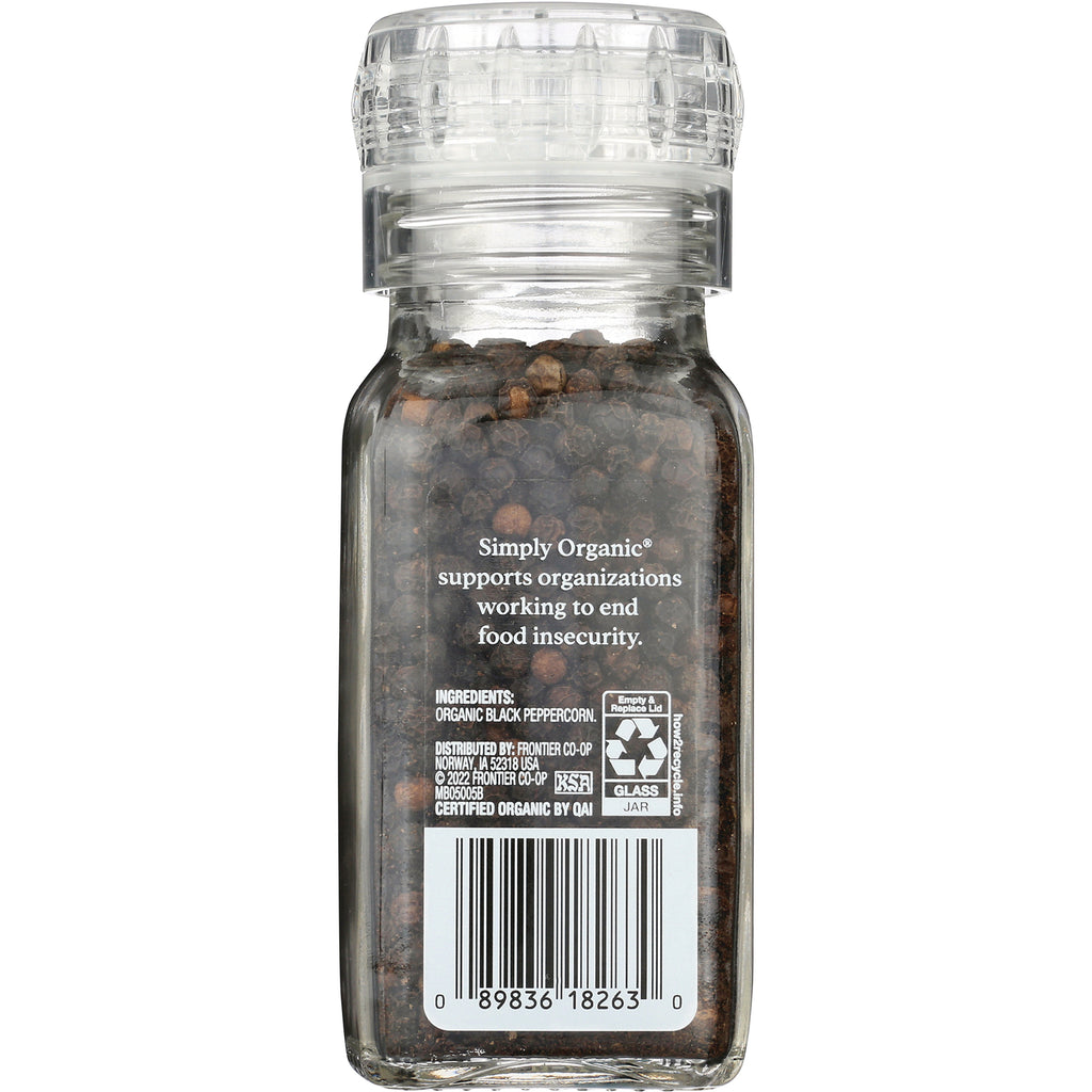 SMP018 | Back of glass jar of organic black peppercorns showing barcode ingredients and recycling symbols - Thumbnail
